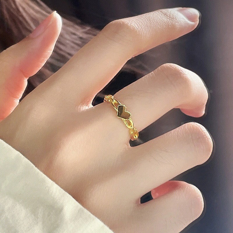 Ladies delicate ring design with heart motifs Nin Boutique