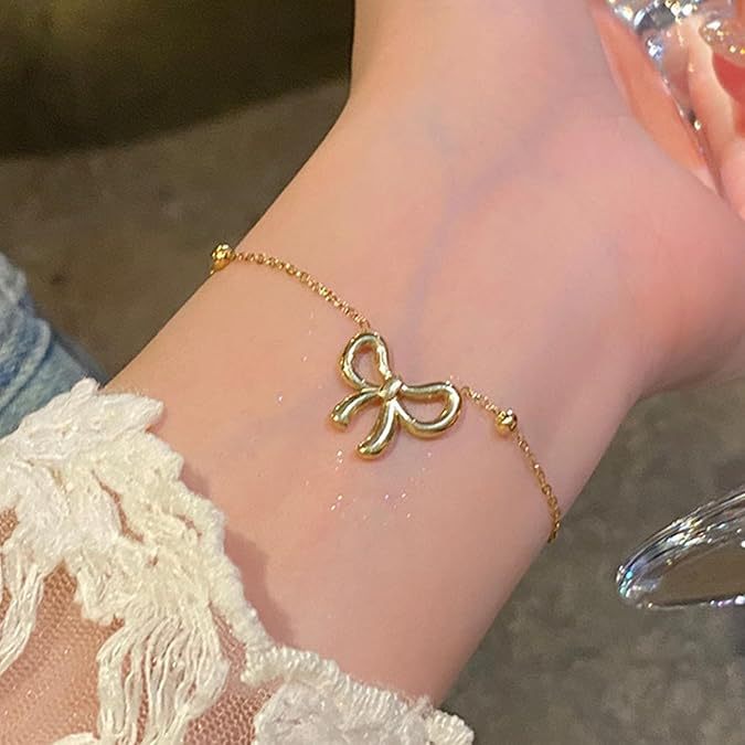 Women's ankle bracelet with delicate bow design and elegant chain layout Nin Boutique