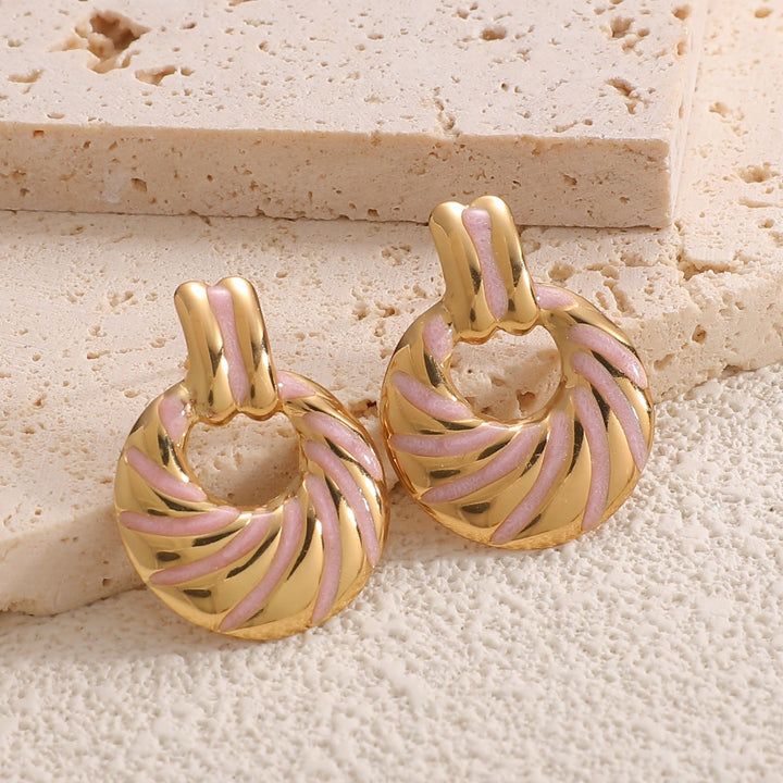 Women's earrings with elegant, sculptural design Nin Boutique