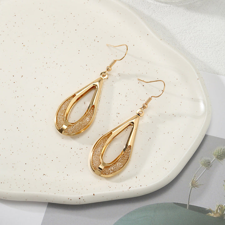 Women’s earrings with delicate, modern design Nin Boutique