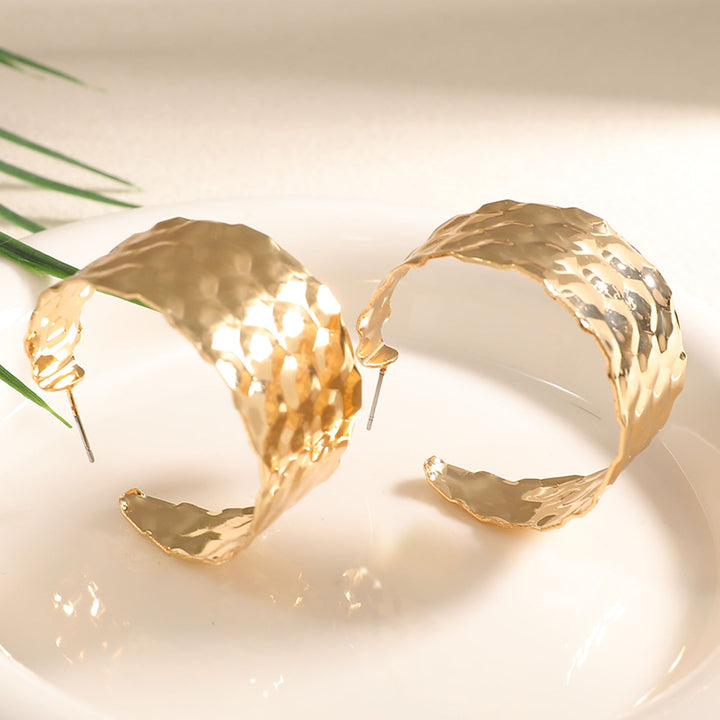 Women's jewelry bracelet with unique ribbed pattern Nin Boutique