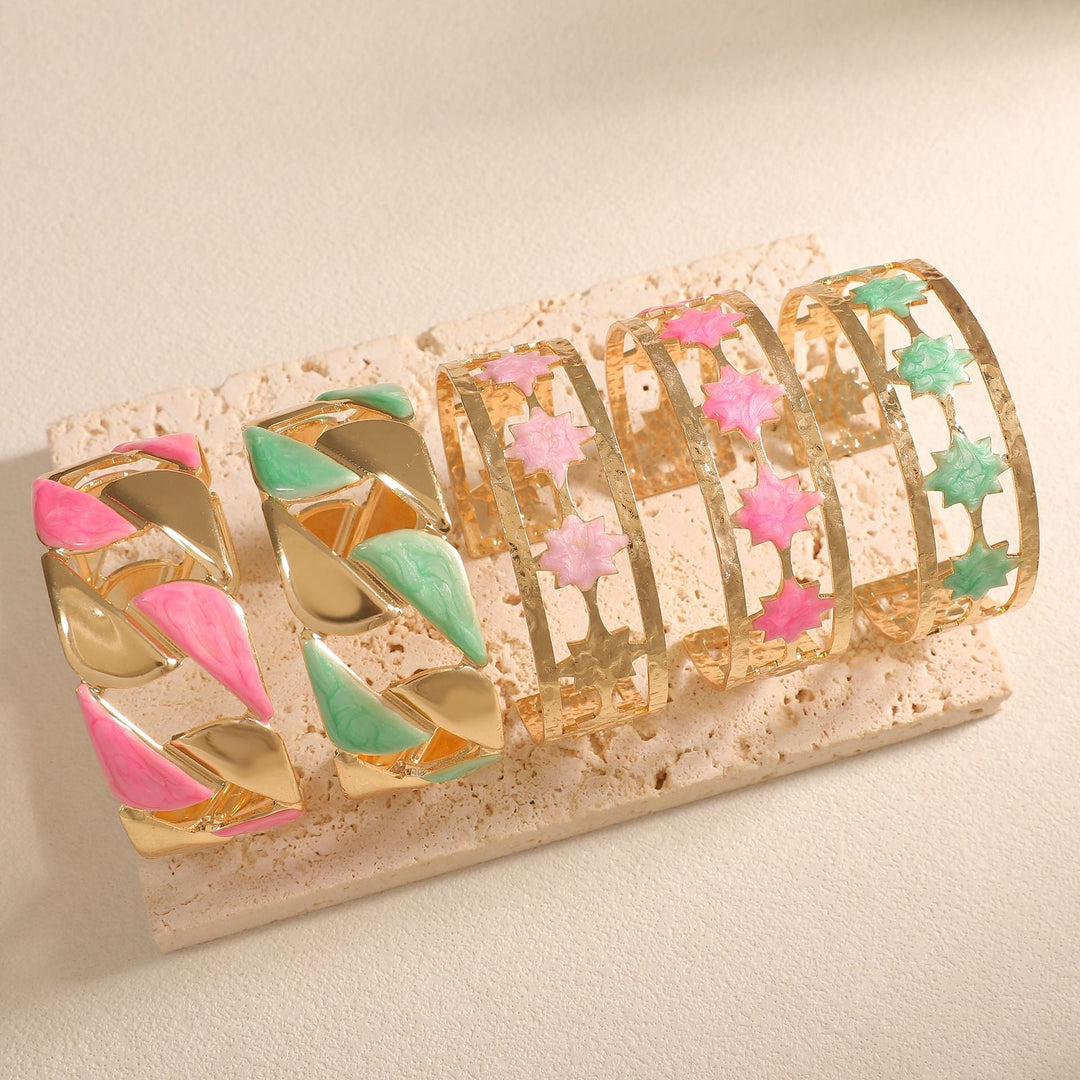 Women's Open Bangle with Elegant Leaf Design Nin Boutique