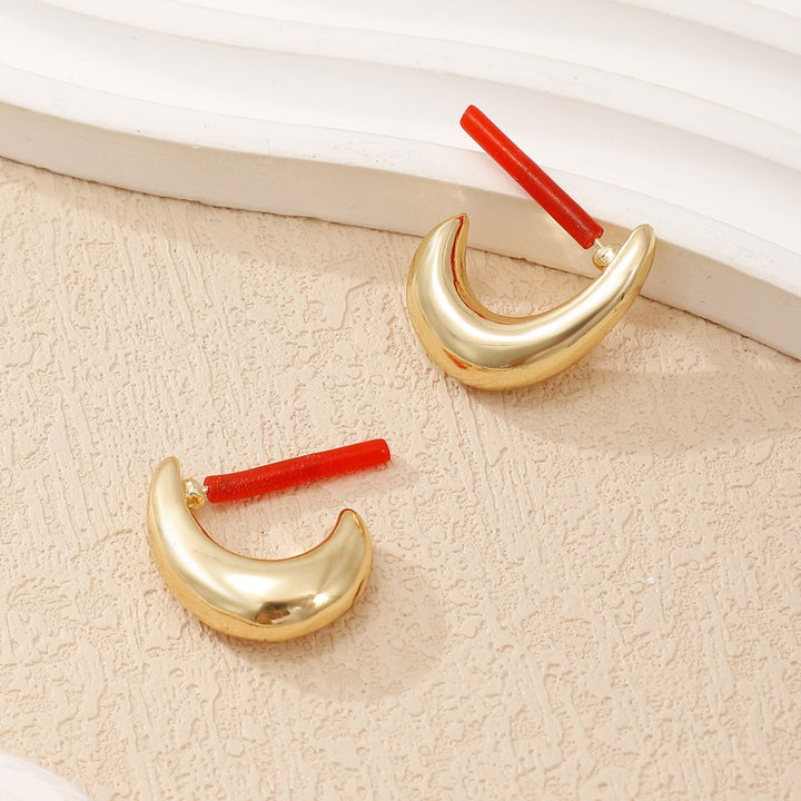 Women's earrings with modern, asymmetric design Nin Boutique