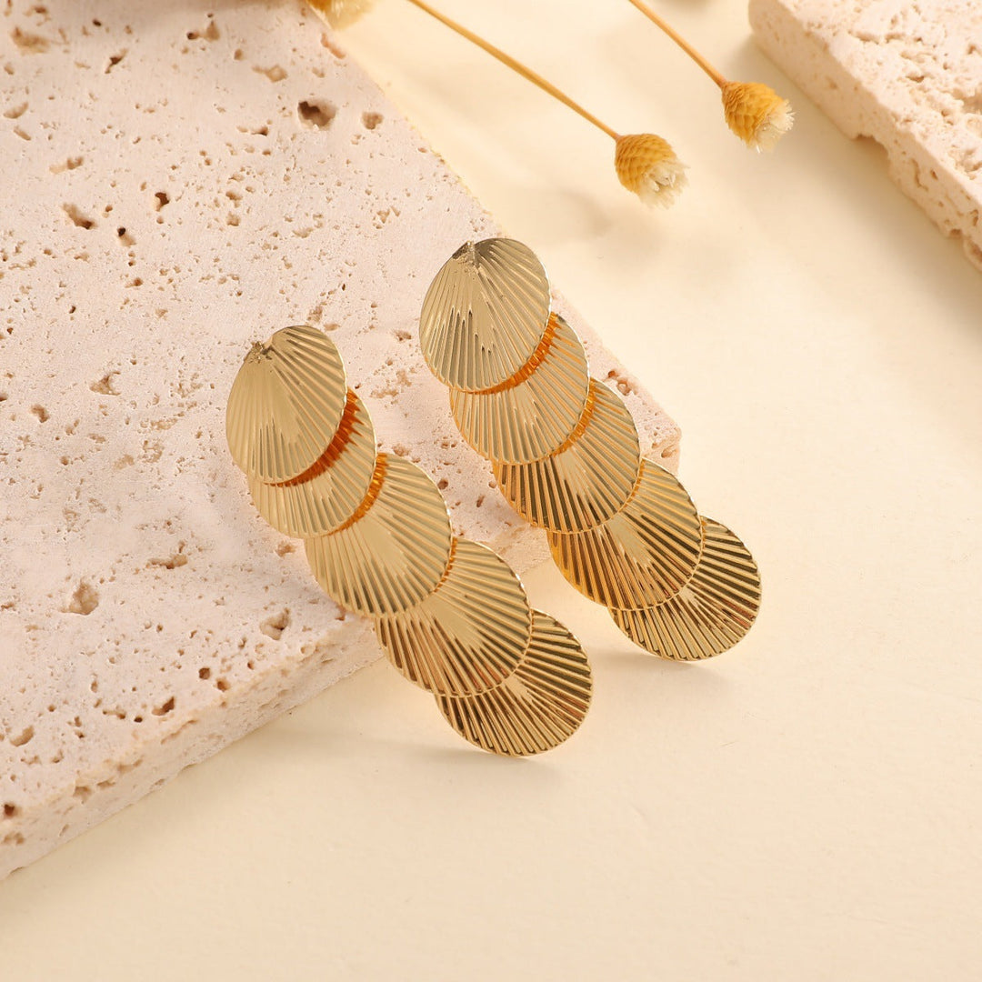 Women's earrings in modern Art Deco design Nin Boutique