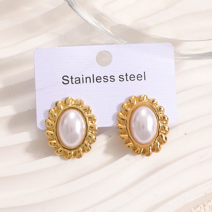 Women’s earrings in stylish heart design Nin Boutique