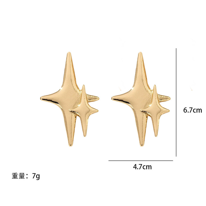 Ladies earrings in modern star design Nin Boutique