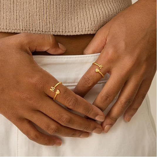 Women's ring with personalized heart and letter pendant Nin Boutique