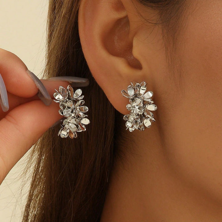 Women's earrings with floral, sparkling details Nin Boutique