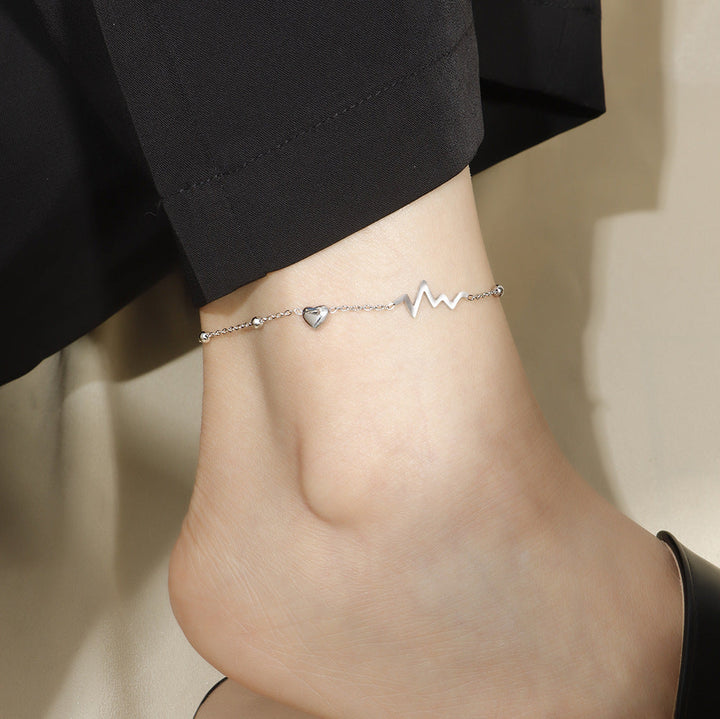Ladies delicate ankle chain with heart-shaped and pulsating design Nin Boutique