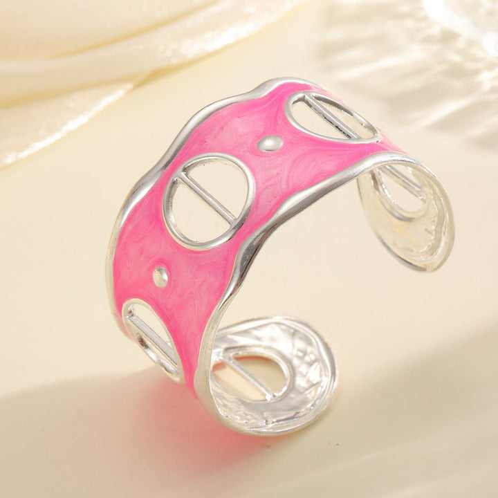 Ladies Open Bangle with Modern, Transparent Design Nin Boutique