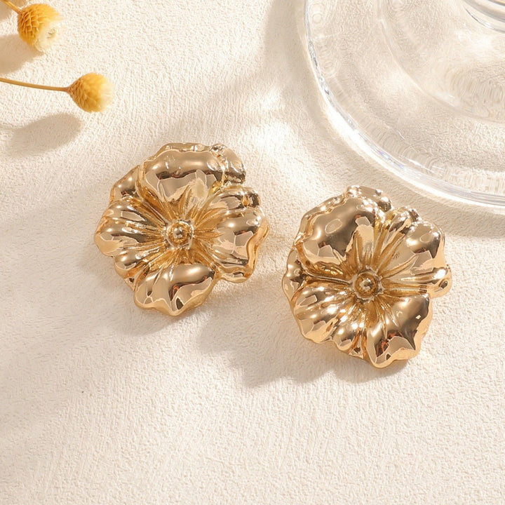 Women's earrings with artistic flower design Nin Boutique