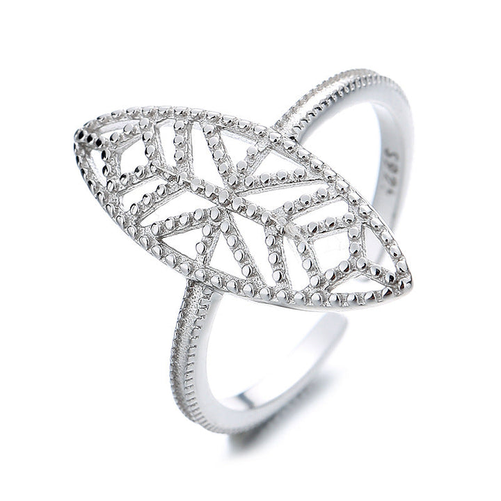 Women’s ring with exquisite leaf shape and delicate structure Nin Boutique