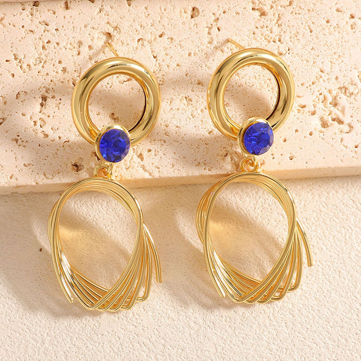 Women's earrings with elegant, curved wire design Nin Boutique