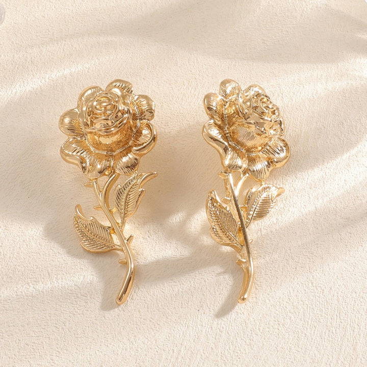 Women's earrings in artistic rose design Nin Boutique