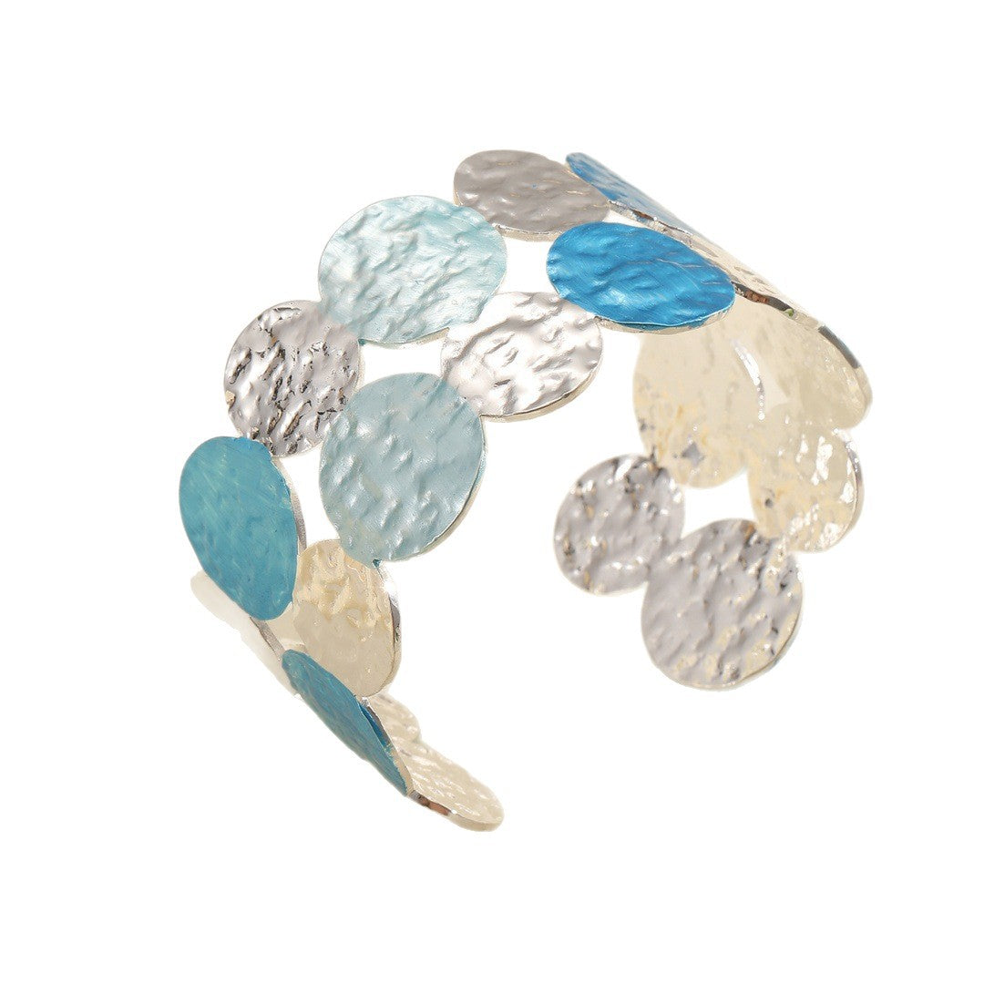 Women Open Bangle with Artistic Circle Design Nin Boutique