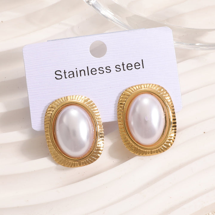 Women’s earrings in stylish heart design Nin Boutique