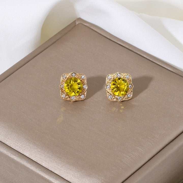 Women's adjustable vintage-inspired cocktail ring with faceted center crystal and cz halo Nin Boutique