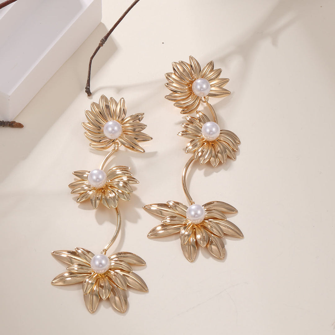 Women's earrings in elegant flower design Nin Boutique