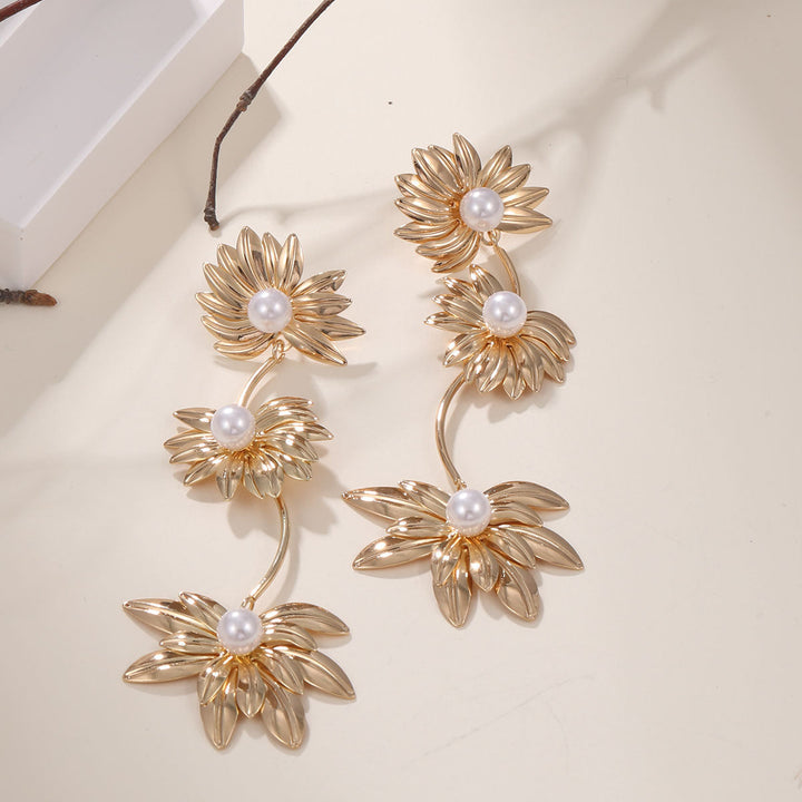 Women's earrings in elegant flower design Nin Boutique