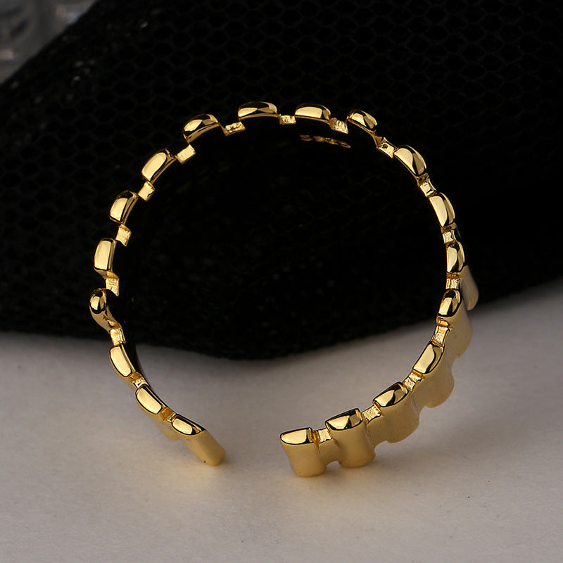 Women’s Ring with modern layered design Nin Boutique