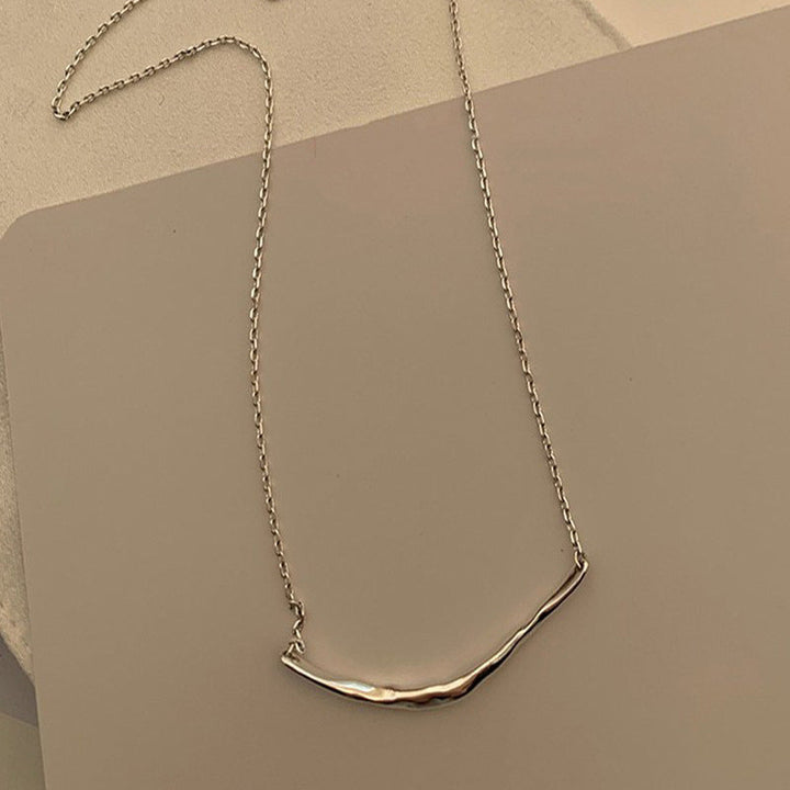 Ladies Minimalist Necklace in Elegant Wave Design Nin Boutique