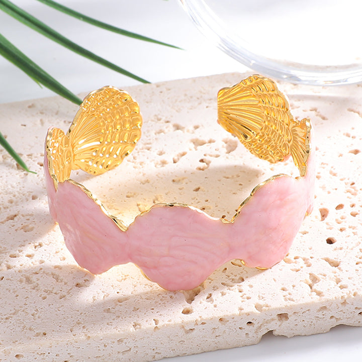 Ladies Elegant Shell Bracelet made of fine metal and epoxy resin Nin Boutique