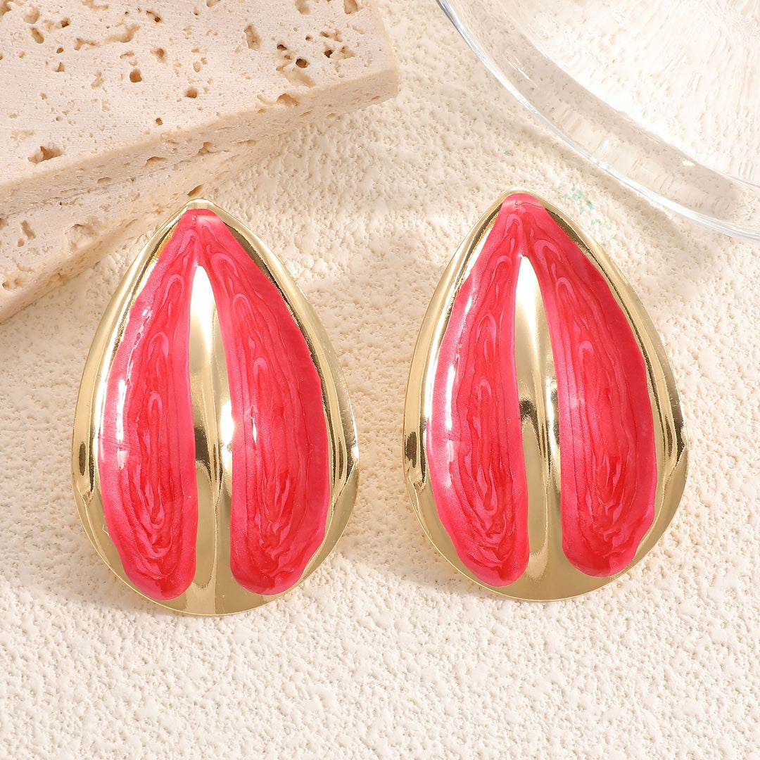 Ladies' earrings with elegant shell design Nin Boutique