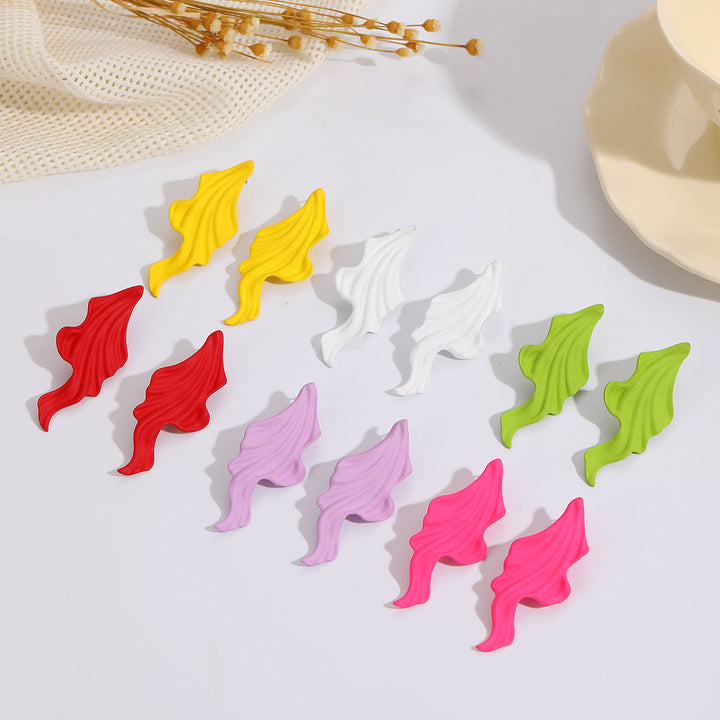 Women’s Earrings with Elegant Wave Pattern Nin Boutique