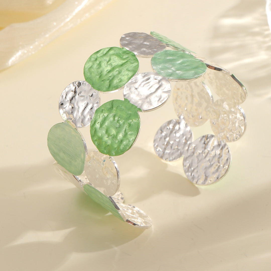 Women Open Bangle with Artistic Circle Design Nin Boutique