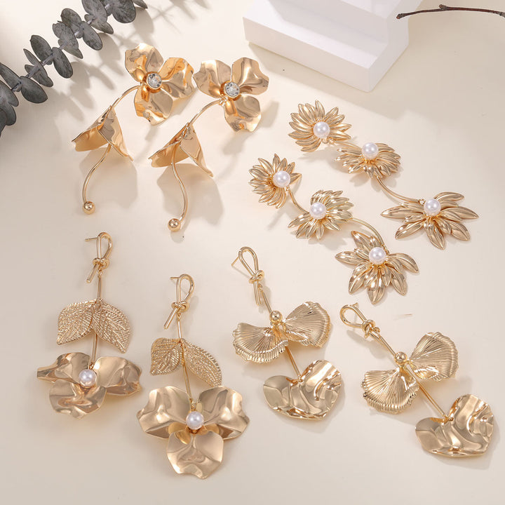 Women's earrings in elegant flower design Nin Boutique