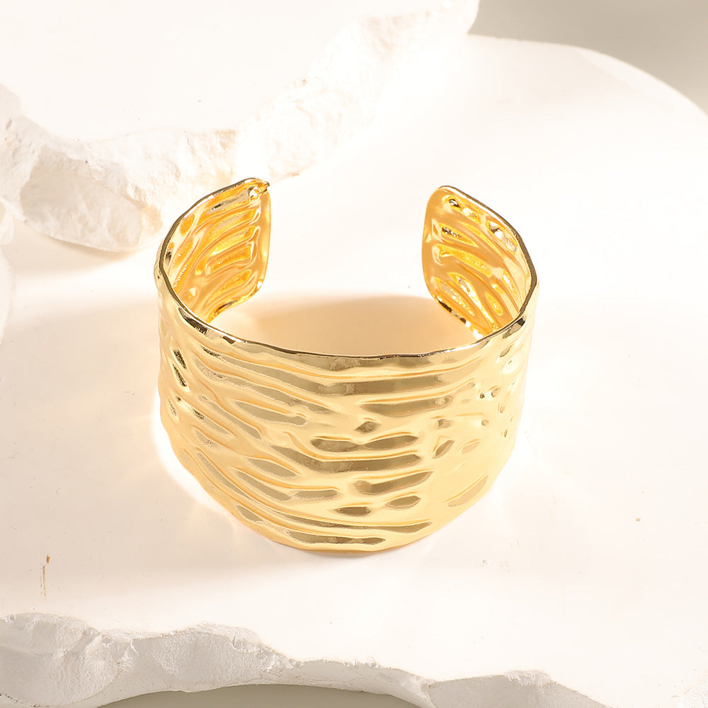 Women's Open Bangle with Artistic Relief Design Nin Boutique