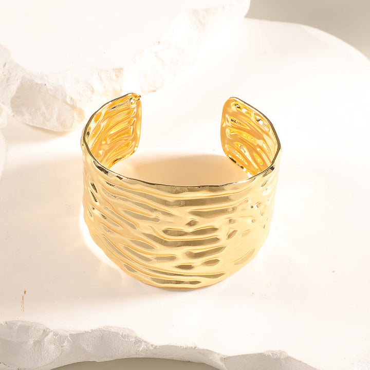 Women's Open Bangle with Artistic Relief Design Nin Boutique