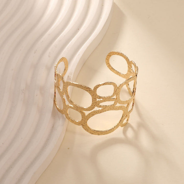 Women's Open Bangle with Artistic Snake Design Nin Boutique