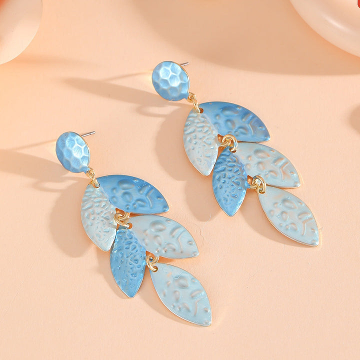 Ladies' earrings in floral design made of high-quality metal Nin Boutique