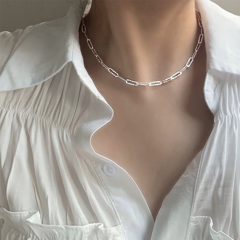 Women Minimalist Chain Necklace made of high-quality stainless steel Nin Boutique