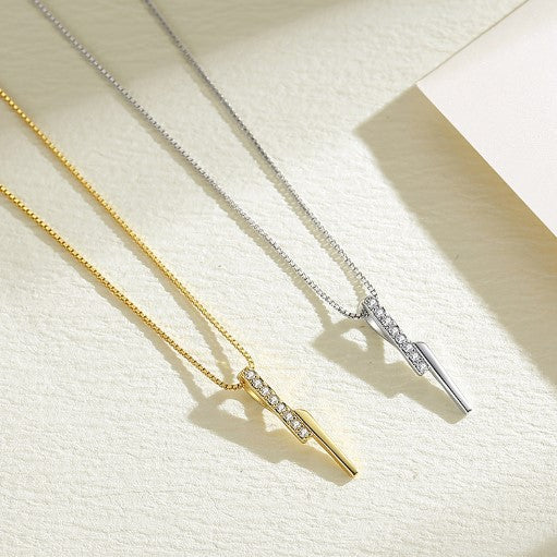 Women’s necklace with minimalist axis and sparkling detail Nin Boutique