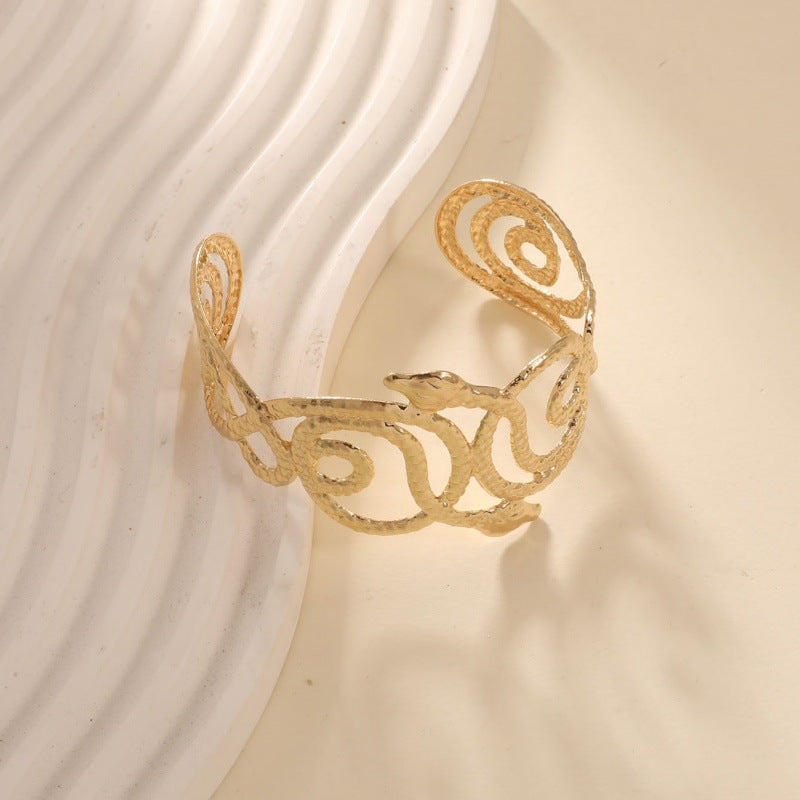 Women's Open Bangle with Artistic Snake Design Nin Boutique