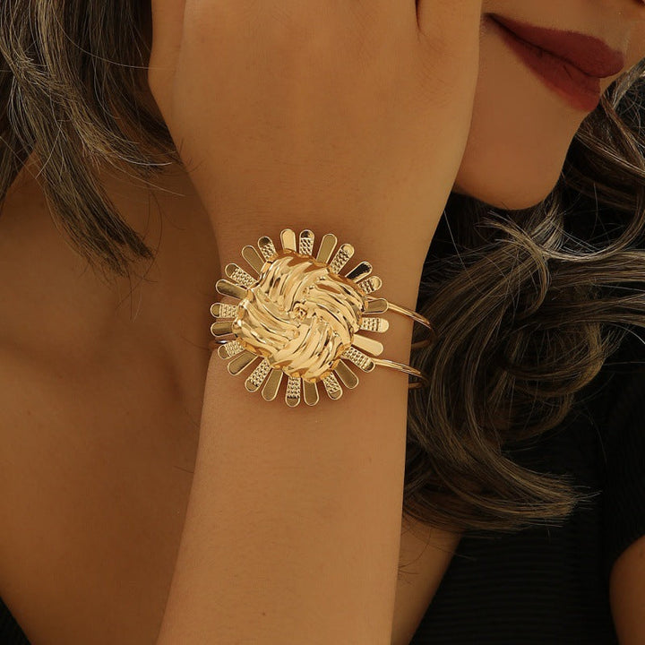 Women's Open Cuff Bracelet with Elegant Curved Design Nin Boutique