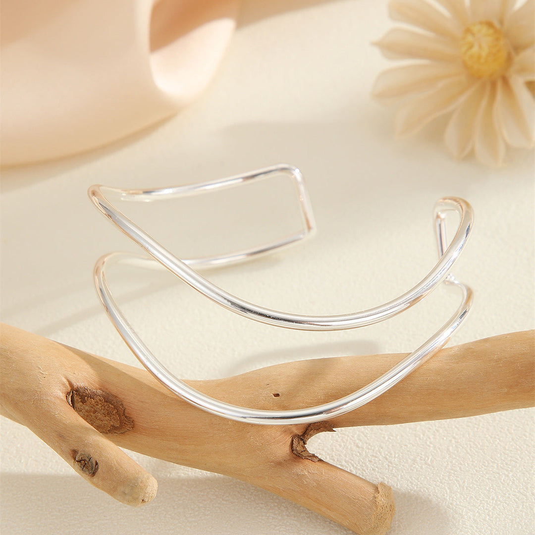 Ladies Open Bangle in Elegant Wave Design Nin Boutique