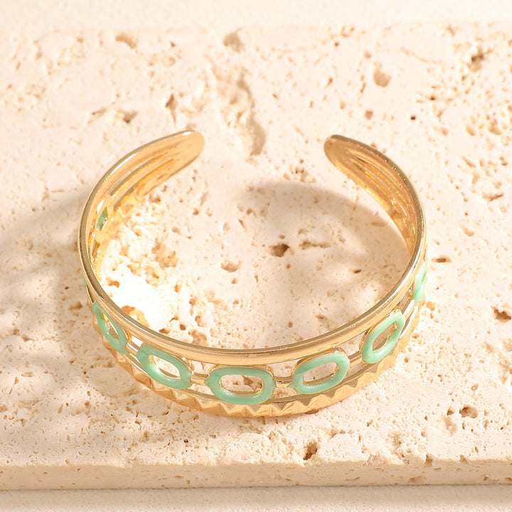 Women's cuff bracelet with elegant spiral design Nin Boutique