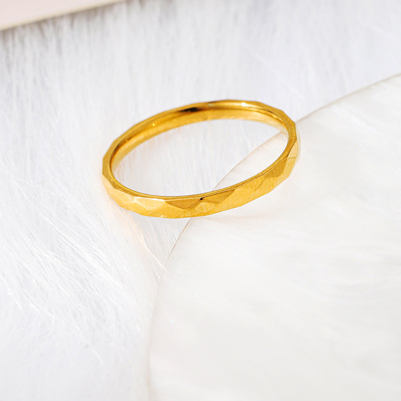Women's stylish ring with faceted design Nin Boutique