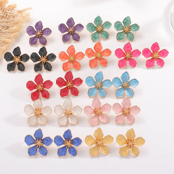 Ladies Earrings in Artistic Flower Style Nin Boutique