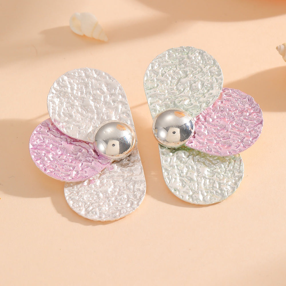 Women's earrings with artistic flower design Nin Boutique