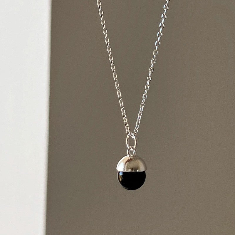 Women’s necklace with timeless pendant made of high-quality stainless steel Nin Boutique