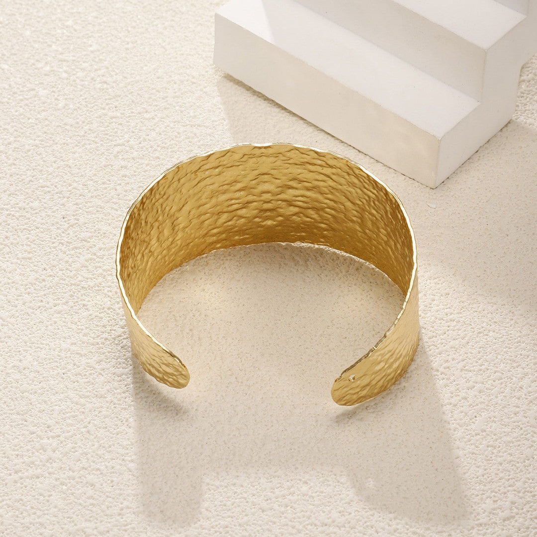Ladies Fashion Bangle Nin Boutique