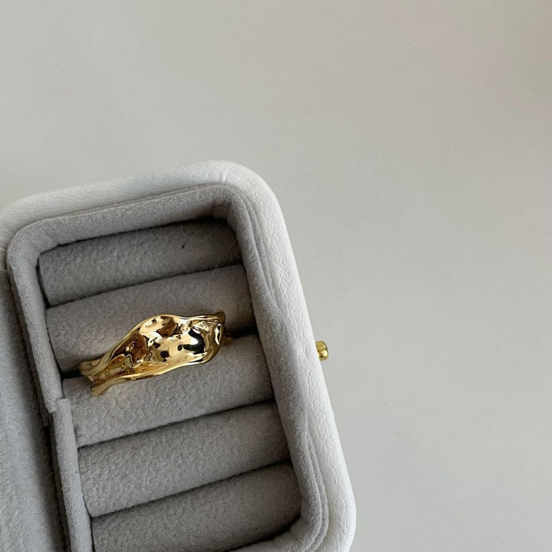 Ladies Ring with artistic animal motif Nin Boutique