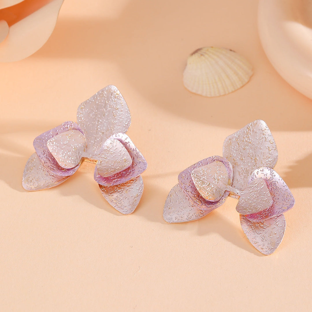 Ladies Earrings in Elegant Floral Design Nin Boutique