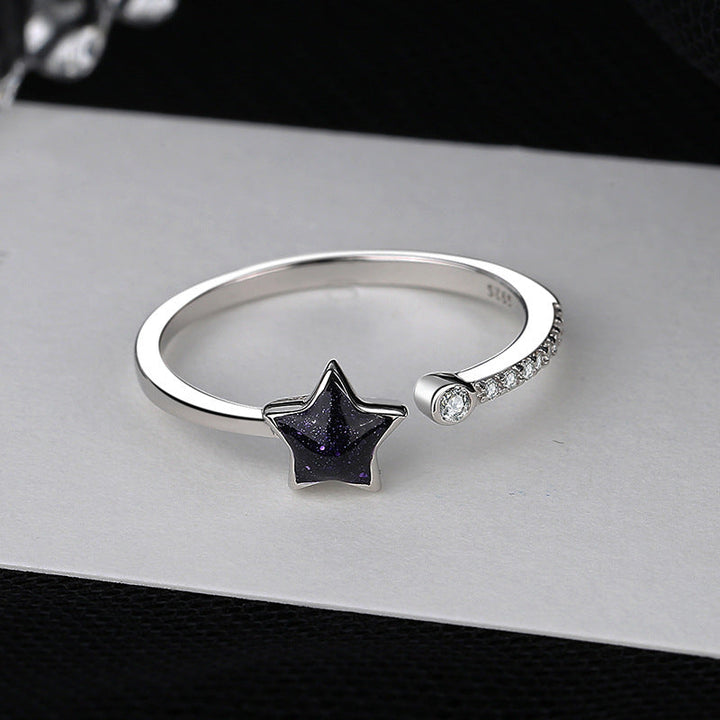 Women’s ring with sparkling star pendant and modern inspirations Nin Boutique
