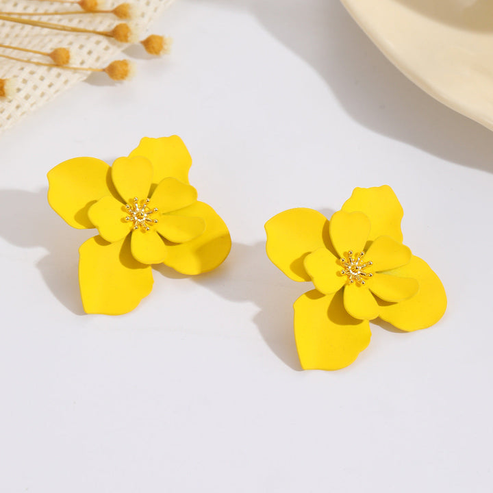 Women's earrings in creative flower design Nin Boutique