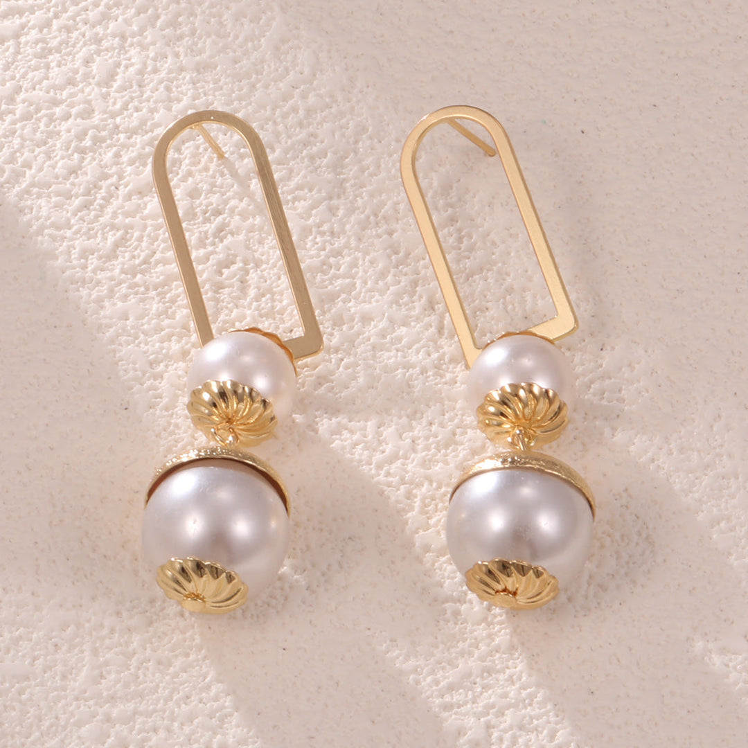 Women's earrings with elegant pearl design Nin Boutique